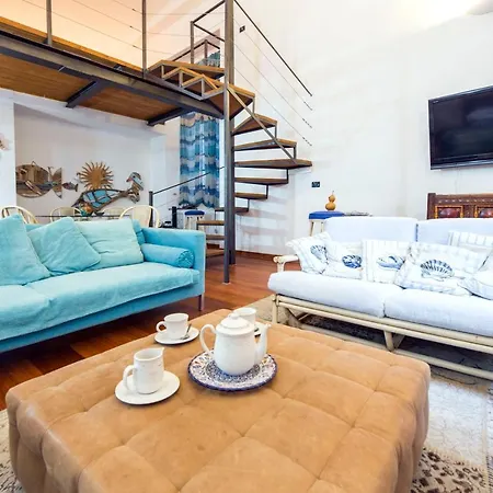 Carlo House By 24 *